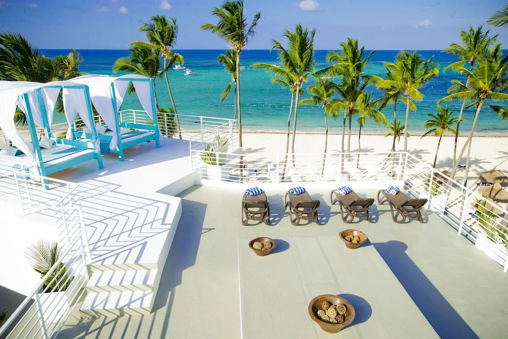 Everything Punta Cana - Top Beachfront