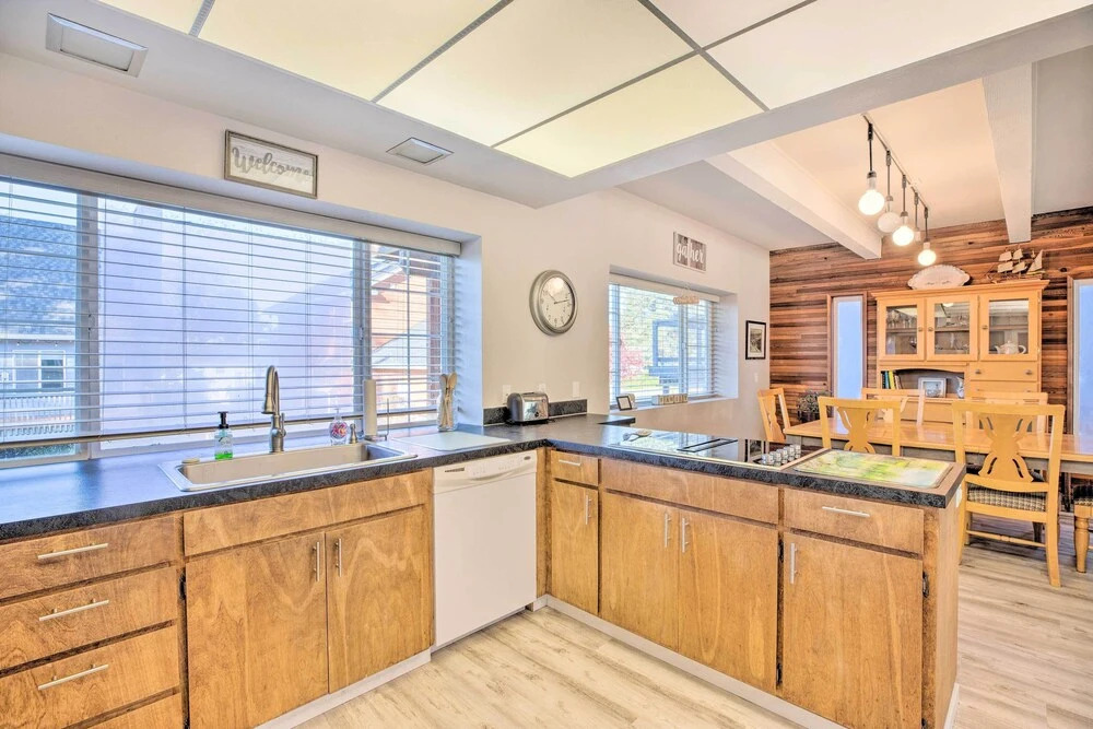 Pet-Friendly Rockaway Beach Home w/ Fire Pit