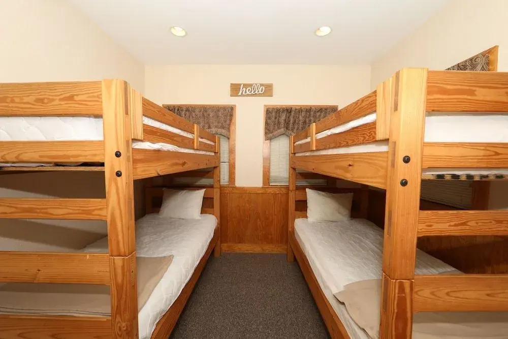 Apple Blossom 10 - Two Bedroom Chalet