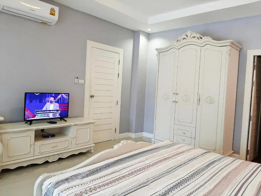 Namcha Private Pool Villa Huahin 4 Bedrooom With Pool Table BBQ & Karaoke