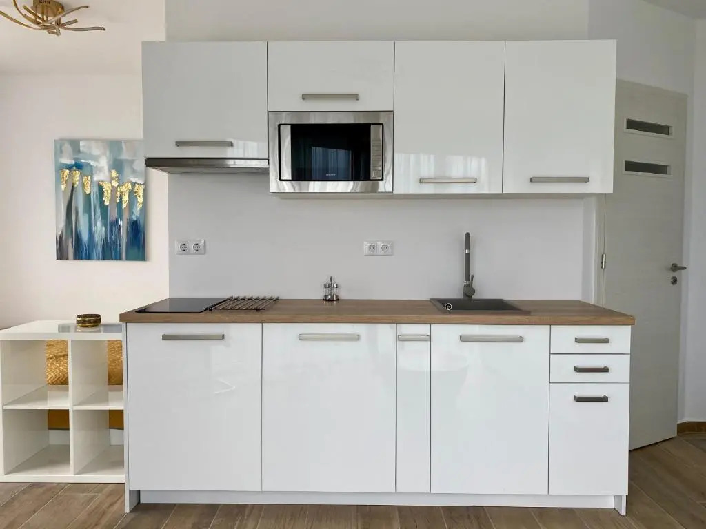 ROYAL SUN - lakeside luxury studio flat at Balaton