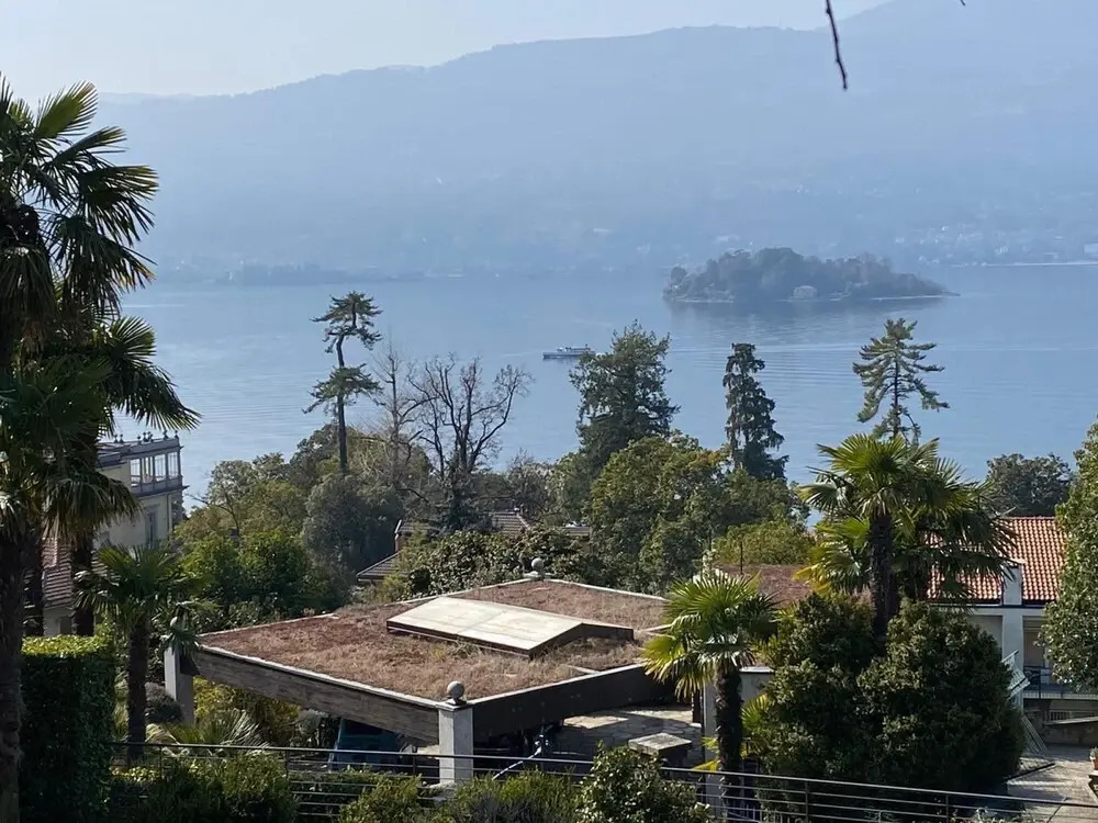 Emma Apartment With Terrace Lake View in Verbania