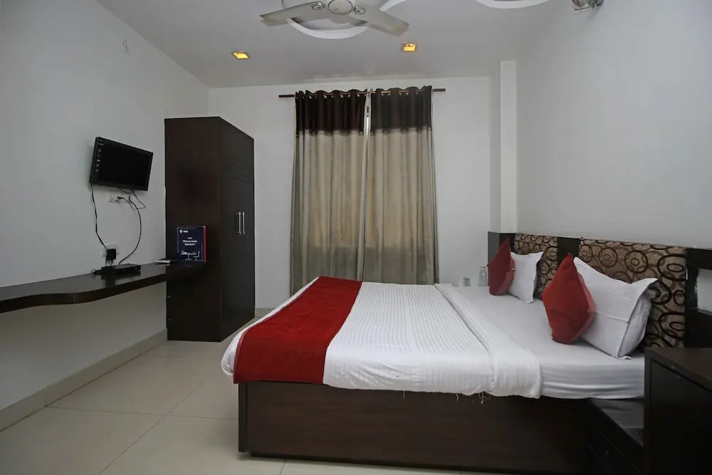 OYO 2659 Hotel Taj Prince
