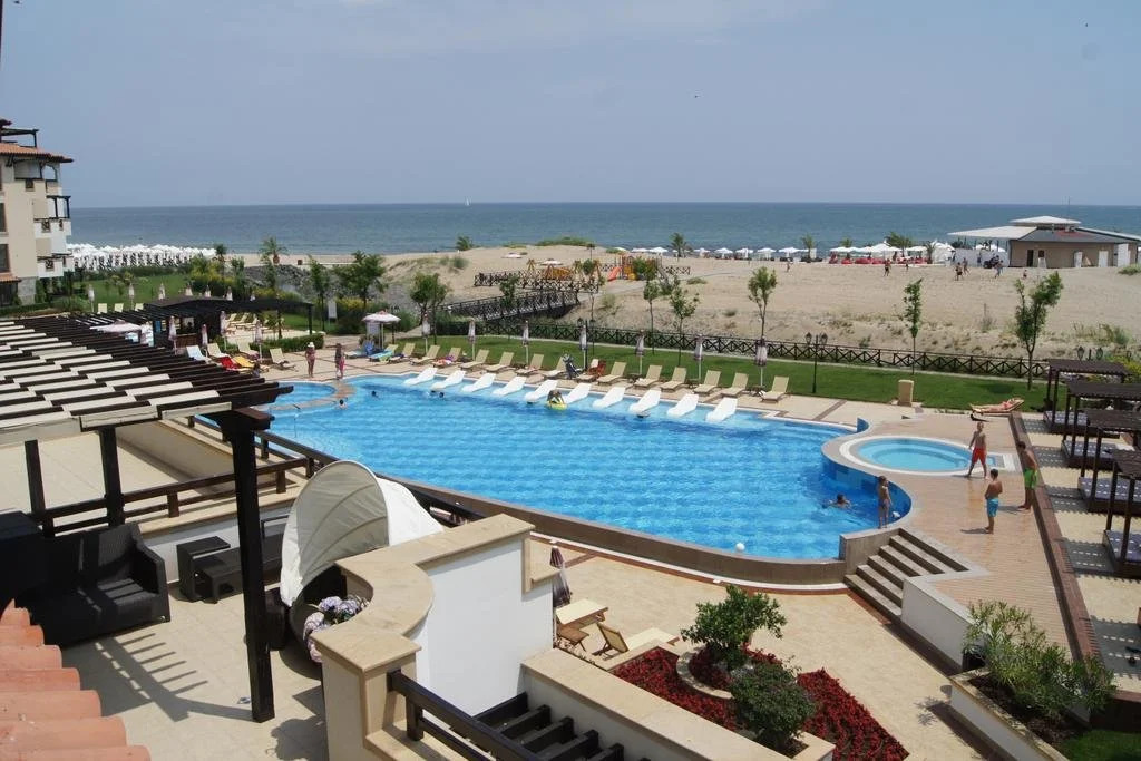 Oasis Beach Club