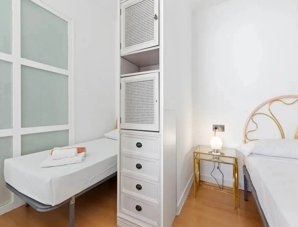 Coastal Stay in Torre de la Roca