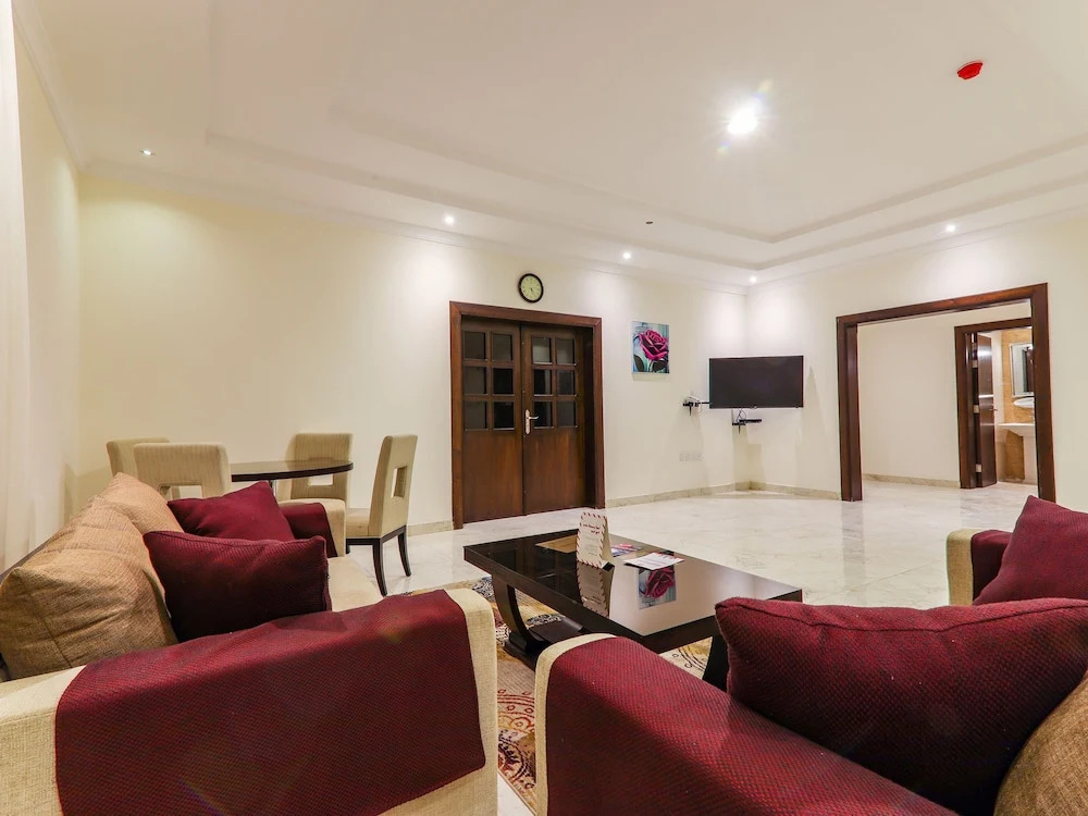 OYO 180 Asdaa Al Rahah Hotel Suites