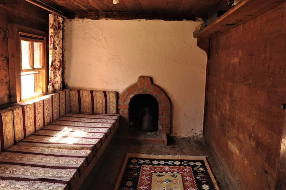 Tanevit Dag Evi