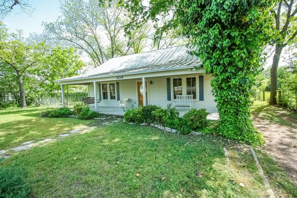 Sophia's Secret in Fredericksburg