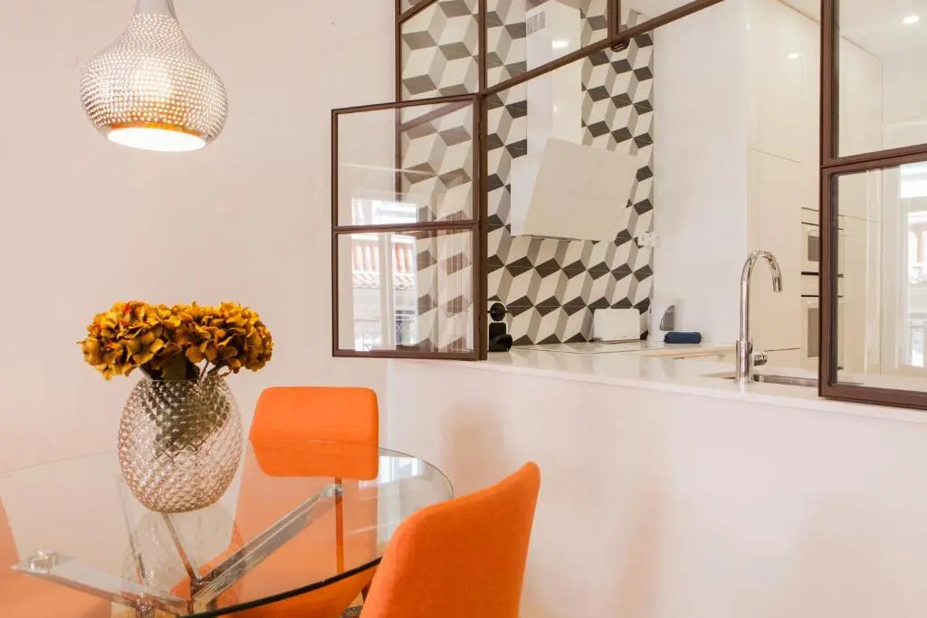 Charming Flat with Balconies Central Chiado District 2 Bedrooms & AC 19th Century Building