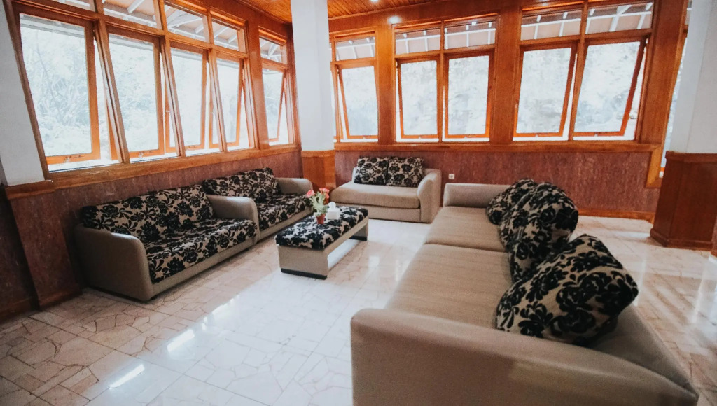 Tirtasari Nice Guesthouse 2