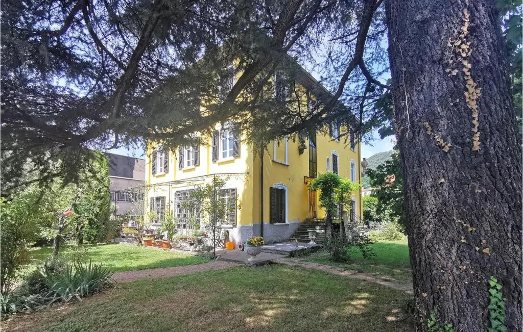 Beautiful Apartment in Nembro With 3 Bedrooms, Wifi and Outdoor Swimming Pool