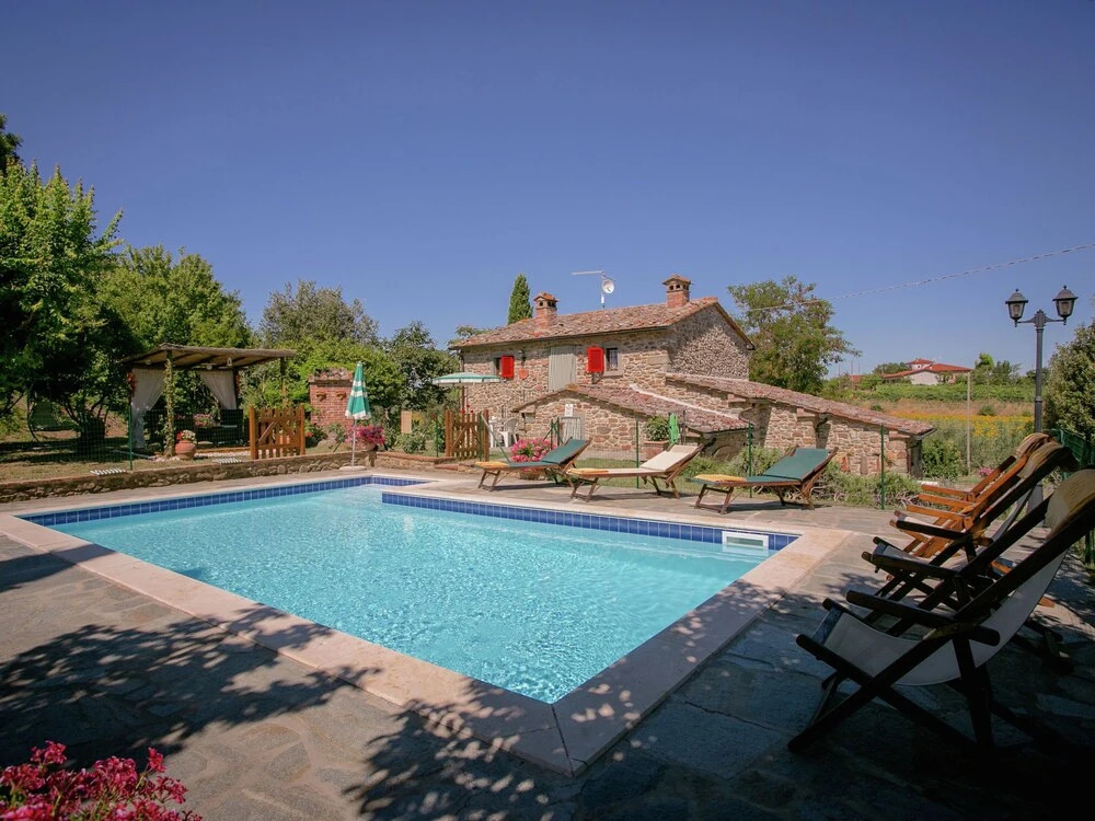 Gorgeous Holiday Home in Fratticciola With Swimming Pool