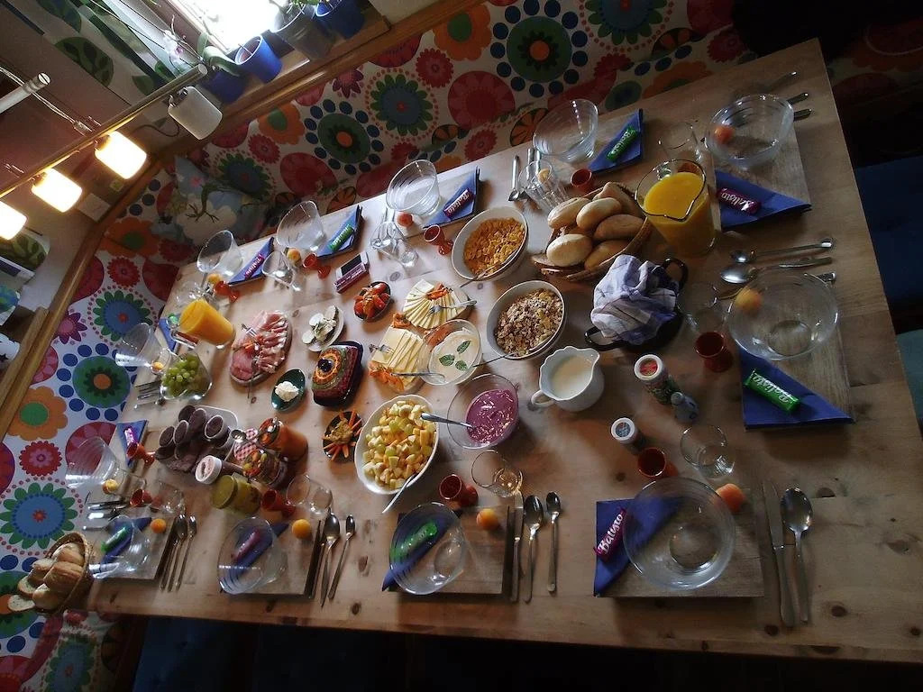 Bluebird Mountain Hostel