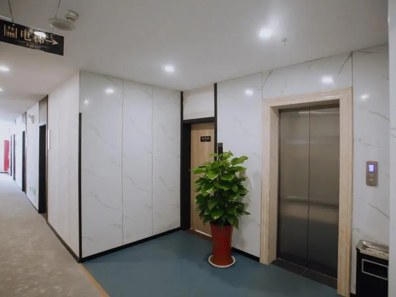 GreenTree Inn Huaian Huaiyin District RT-Mart Expr
