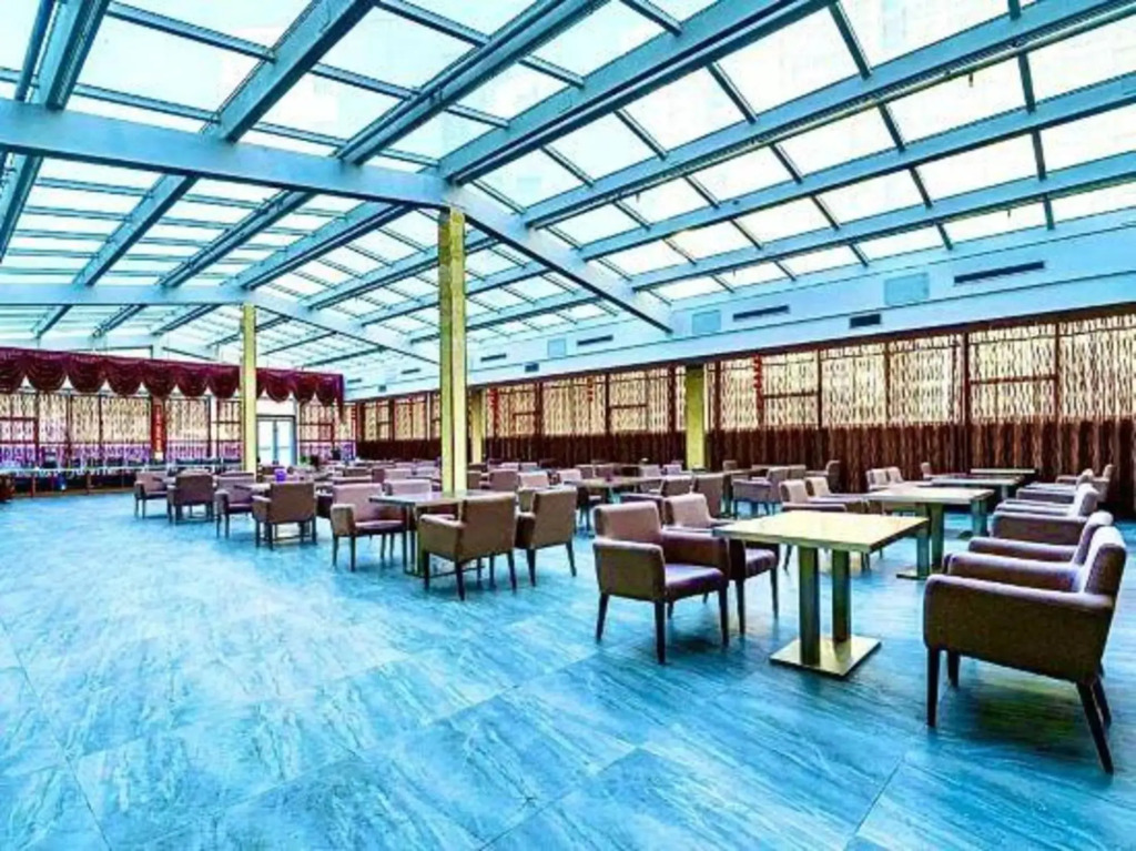Jubao Holiday Hotel