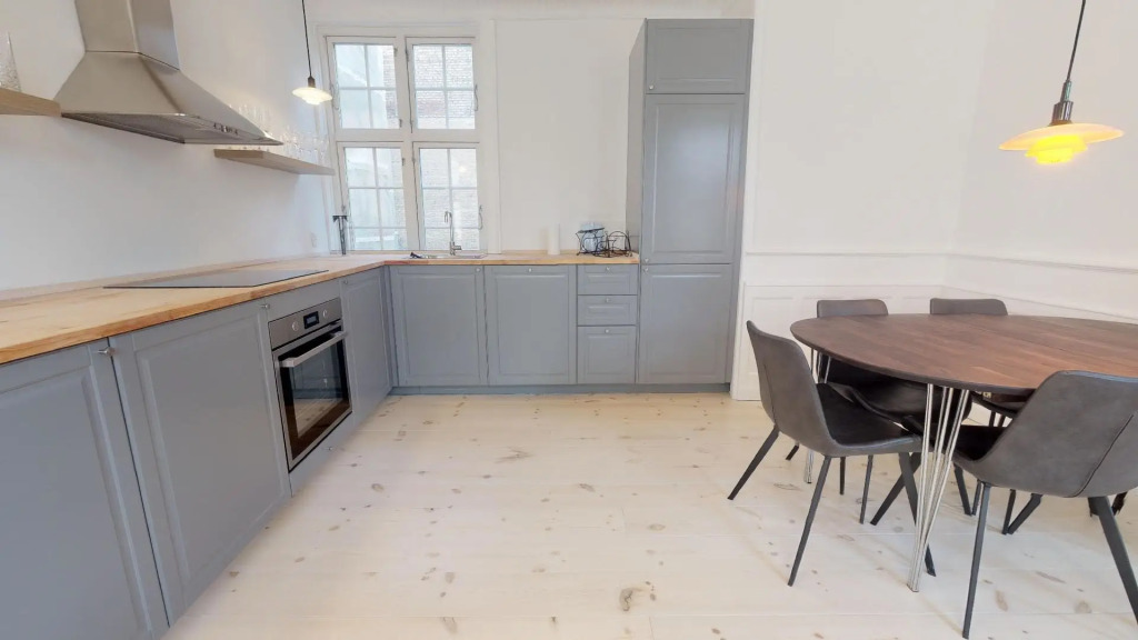 ★189m2 NEW Luxury Apt - City Central★PROF Cleaning