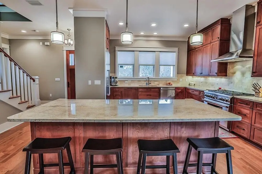 GULF DREAMS 5 Bedroom Holiday Home by Five Star Properties