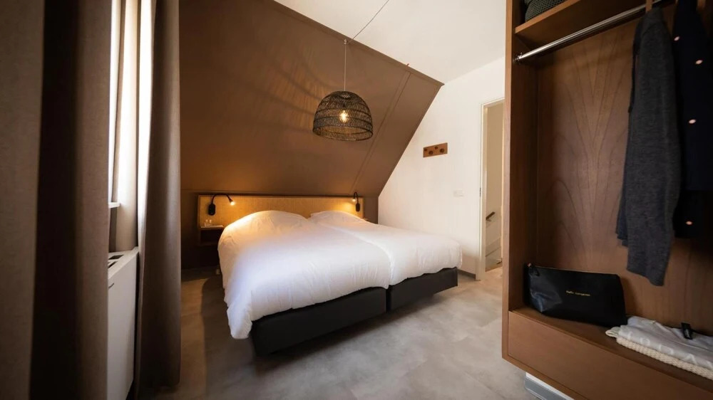 Luxe 4p in Thorn With 2 Bedrooms and 1 Bathrooms