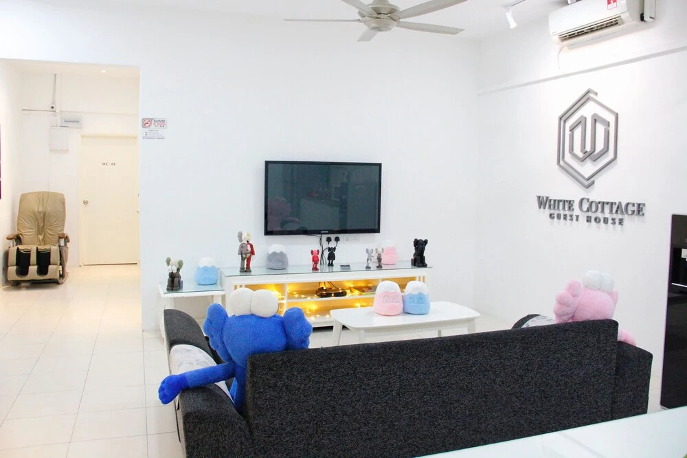 White Cottage Guest House
