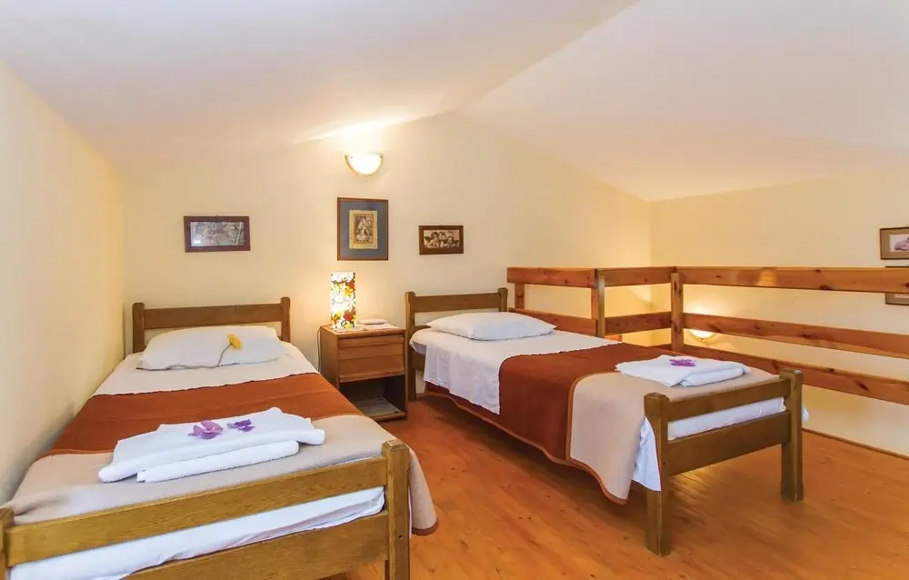 Nice Home in Martinjski With Wifi and 3 Bedrooms