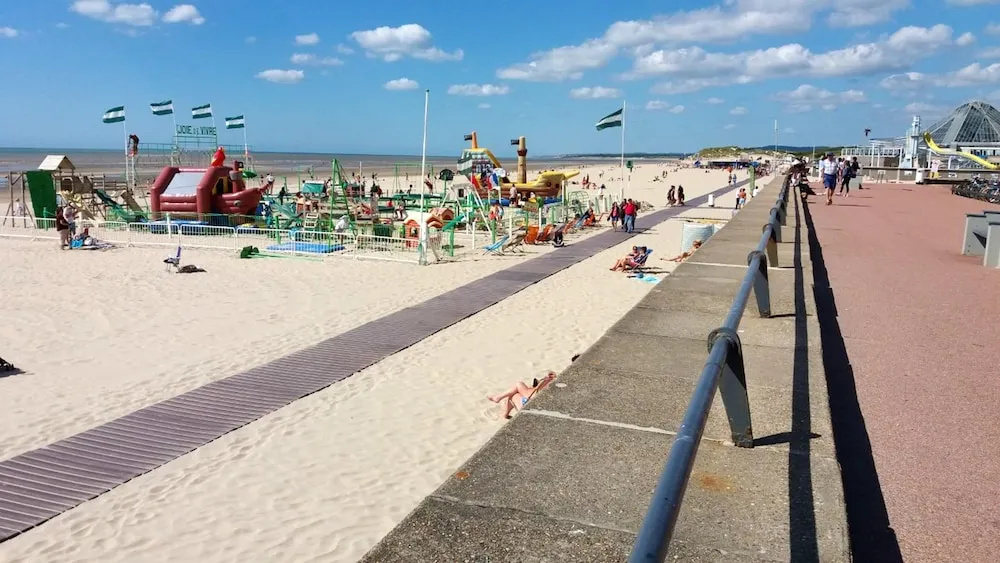 Apartment With 2 Bedrooms in Le Touquet-paris-plage, With Wonderful sea View, Furnished Terrace and Wifi - 100 m From the Beach