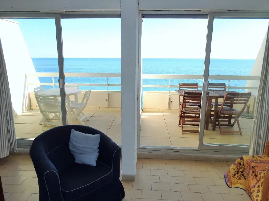 40 M², 1Ere Ligne Mer, Dernier Etage Avec Ascenseur
