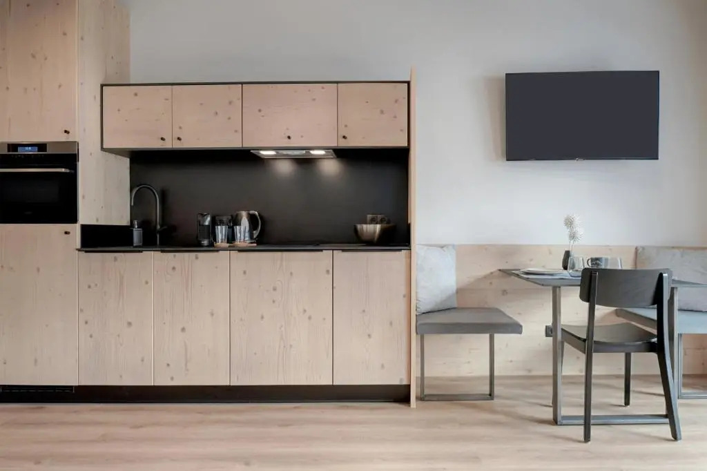 Simple Life Apartments