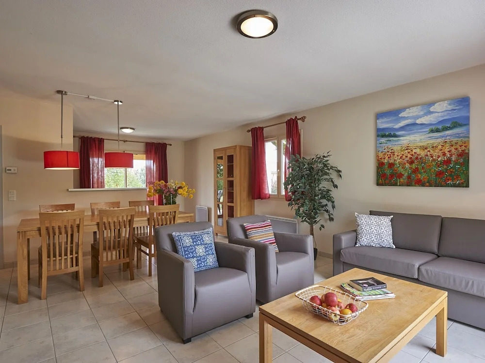 Secluded holiday home with a dishwasher, not far from Sarlat