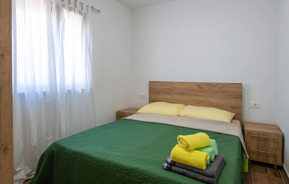 Awesome Home In Nedescina