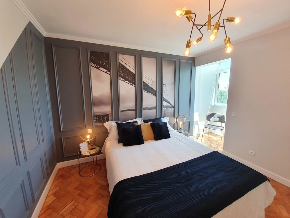 Lisbon Airport Charming Rooms