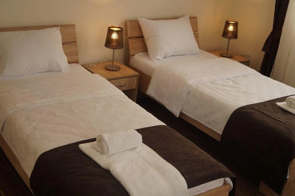 Hotel A-minis