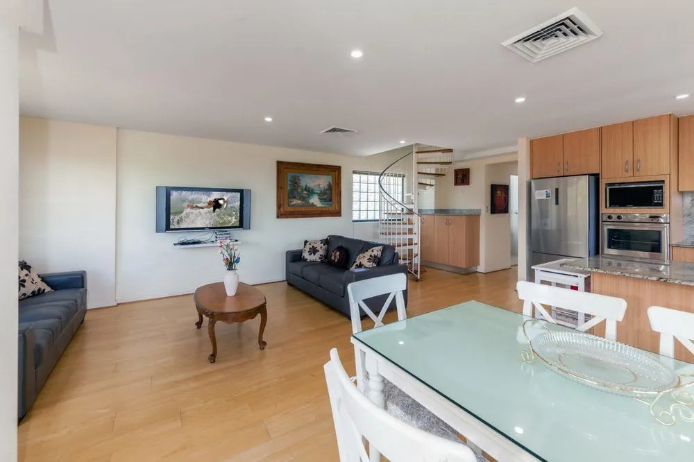 Yacaaba Terrace, Unit 9, 3 Yacaaba Street