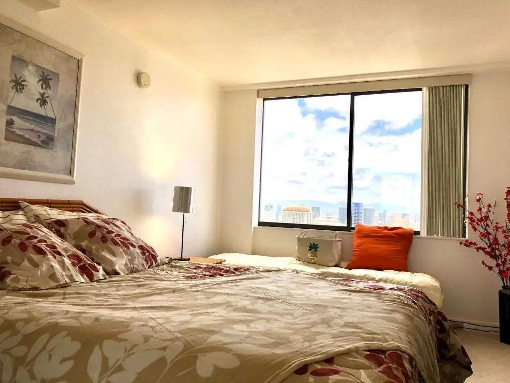 Hawaiian Monarch Penthouse 3bedroom