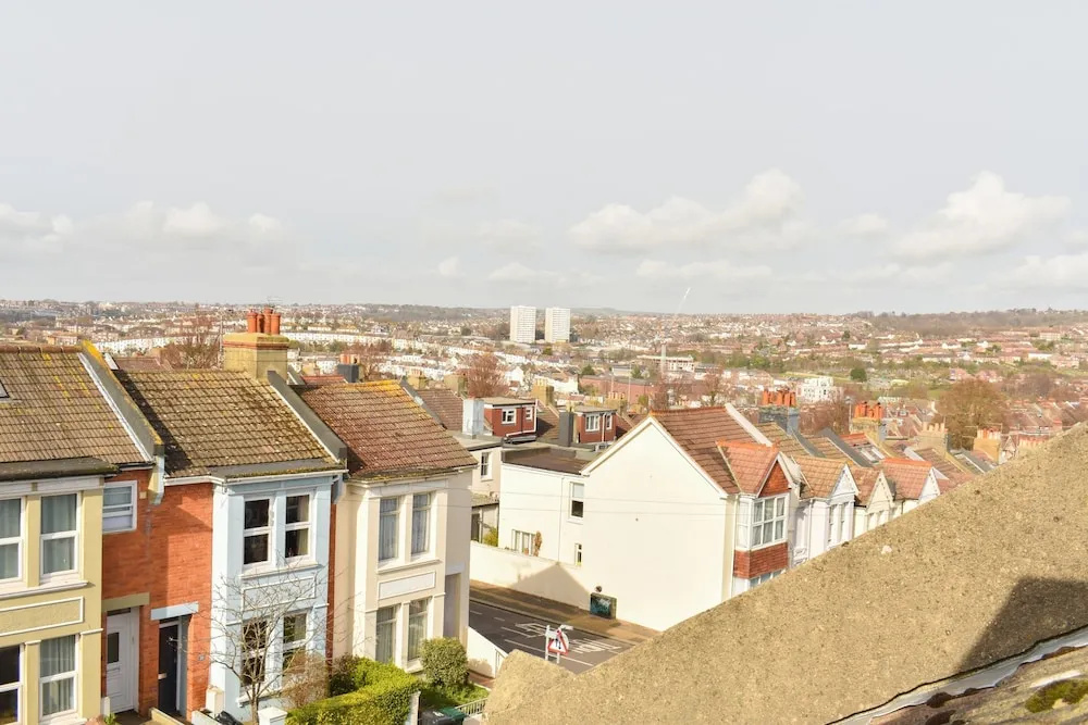 3 Bedroom Brighton Townhouse with Garden