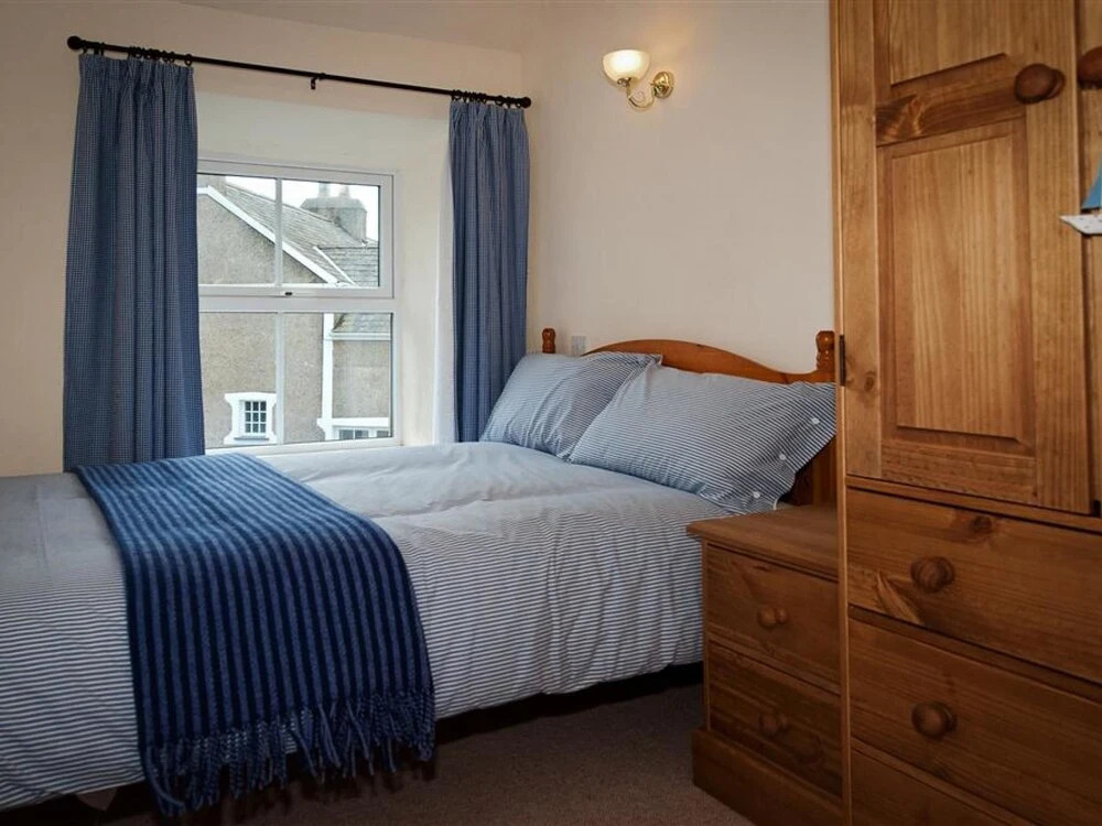 Snug Cottage With Lovely, Private Garden, Just Outside Abersoch