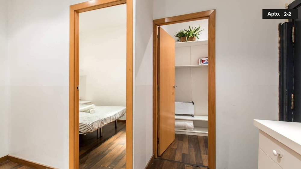Two Bedroom Apartment in the Heart of the Born 22