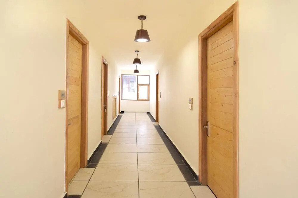 The Woodbine by OYO Rooms