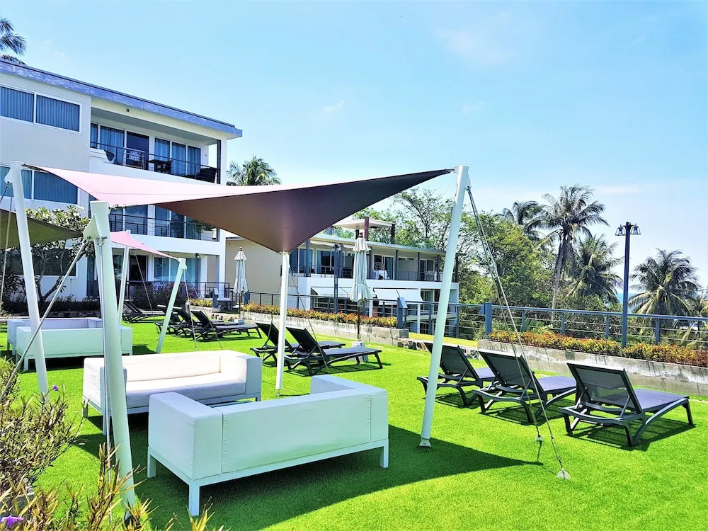 KB Apartments 3 Karon Beach by PHR