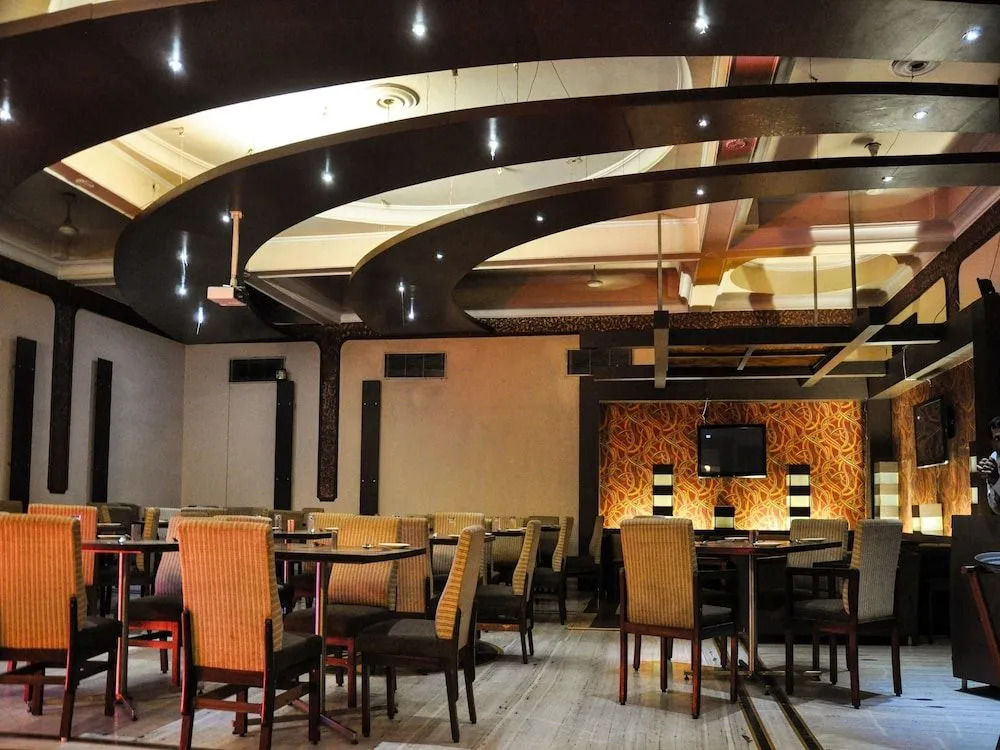 OYO 1382 Mohan Hotel