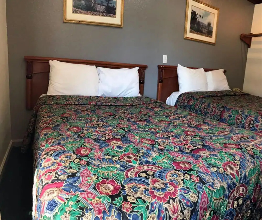 Starlight Inn Canoga Park