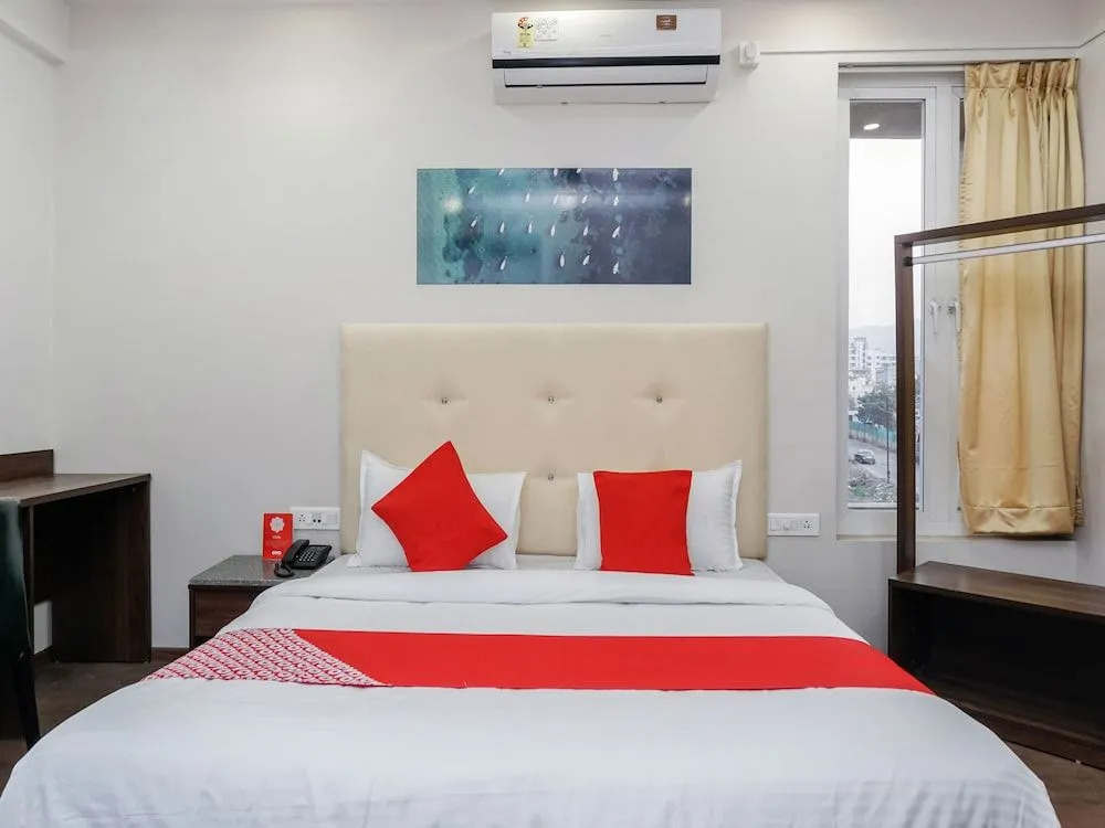 OYO 16832 I suites
