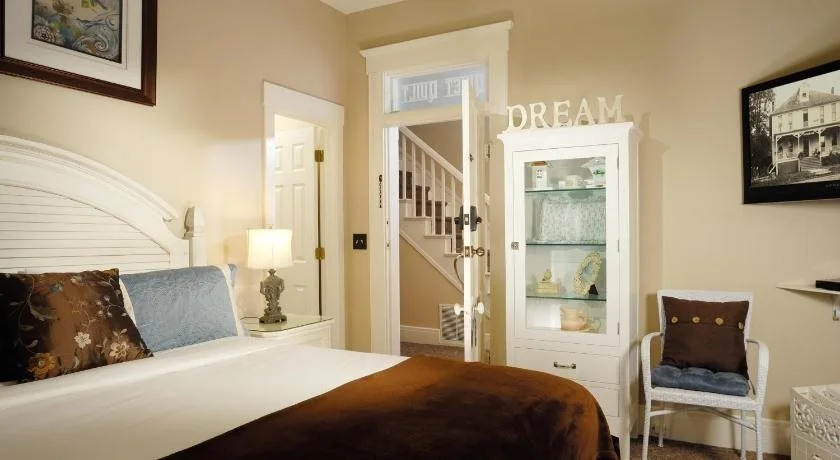 The Branson House