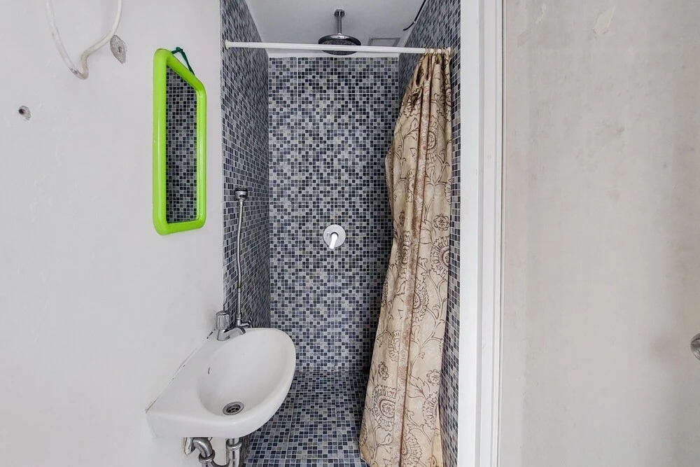 Mini Simply Studio With No Kitchen At Aeropolis Apartment