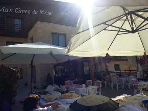 Aux Cimes Du Mzaar
