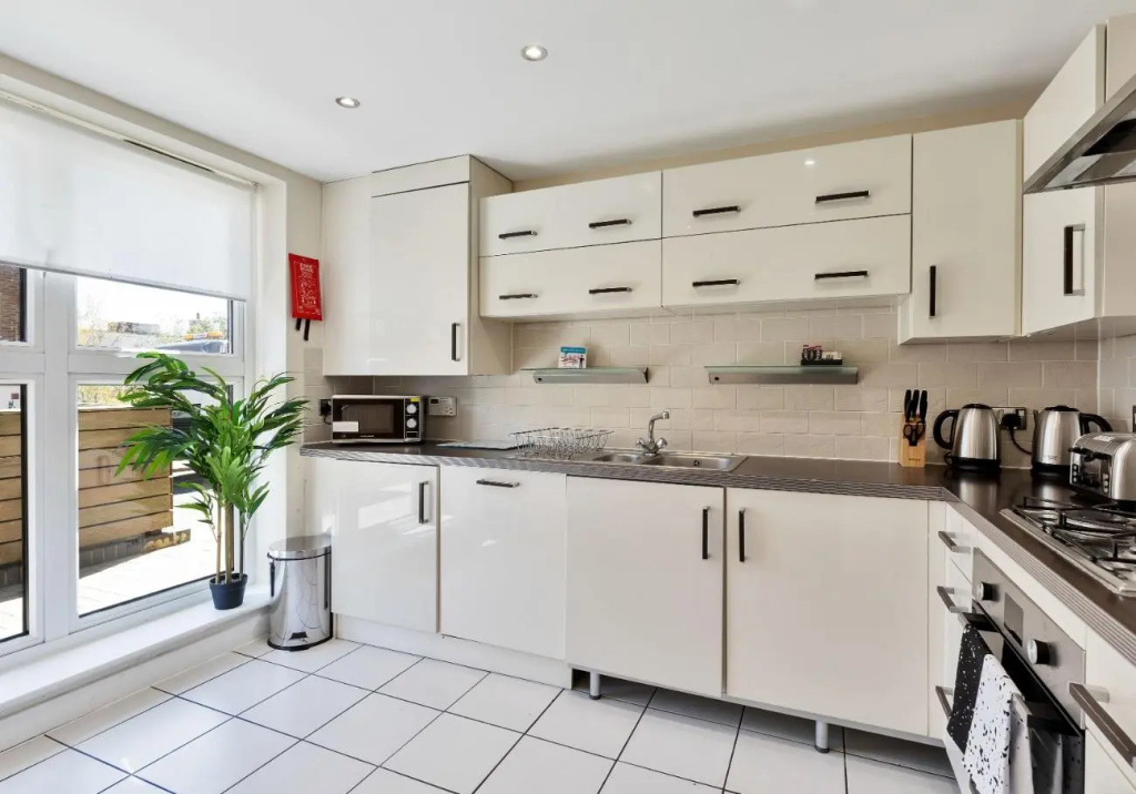 Brighton's Best BIG House 2 | By My Getaways