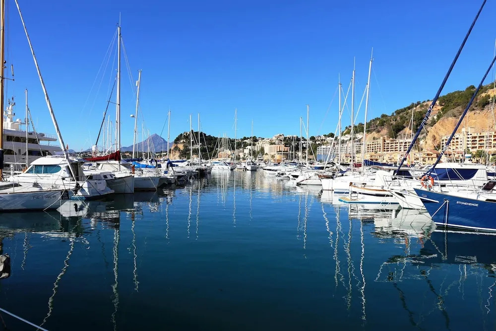 Apartment With one Bedroom in Altea, With Wonderful sea View, Pool Acc
