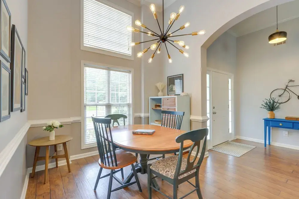 Fayetteville Retreat w/ Hot Tub & Fenced Yard