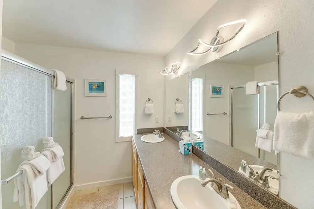 Group Friendly! Rockaway Beach Oasis w/ Game Room