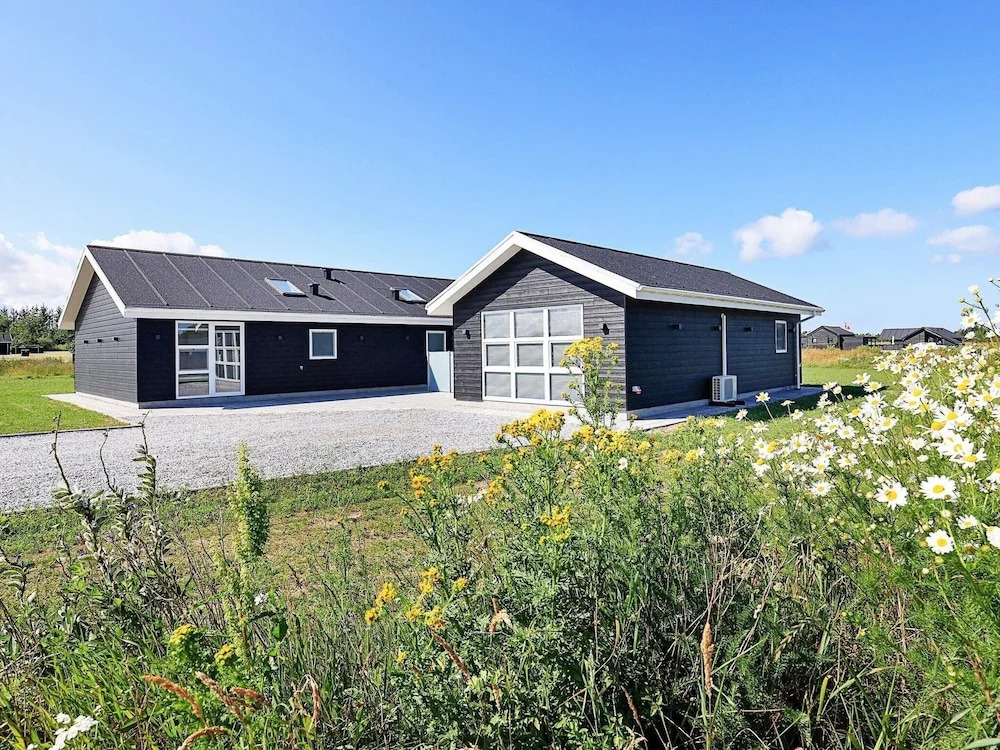 10 Person Holiday Home in Lokken