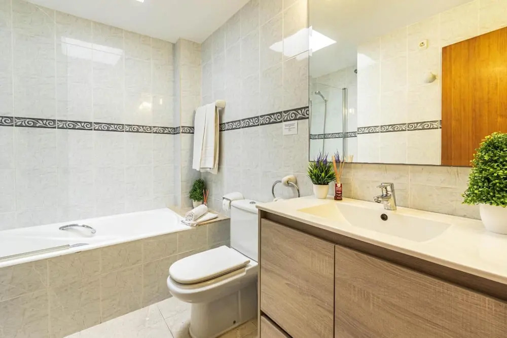 Apartment - 3 Bedrooms with WiFi and Sea views - 107925